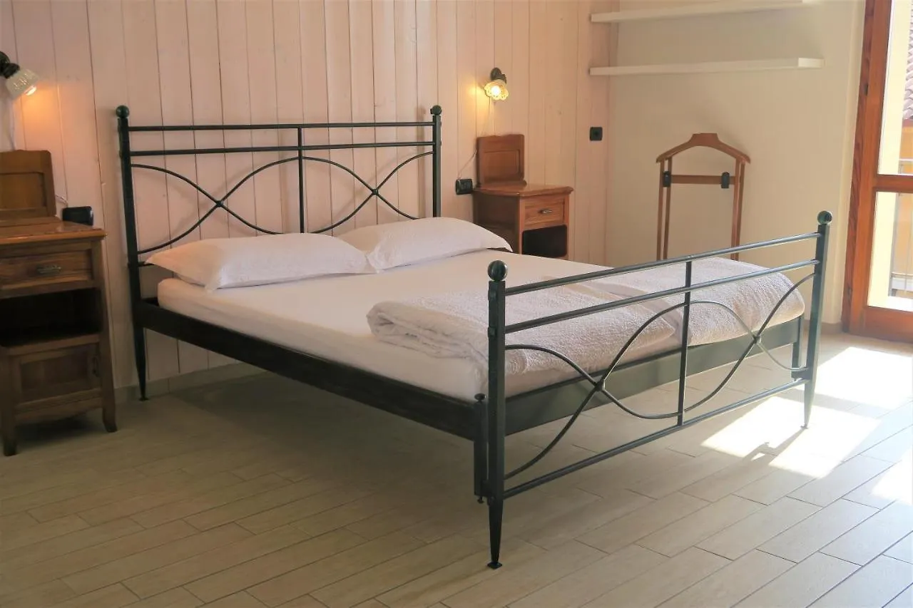 Villa Arianna - Suite Arianna 0*, Tignale Italy