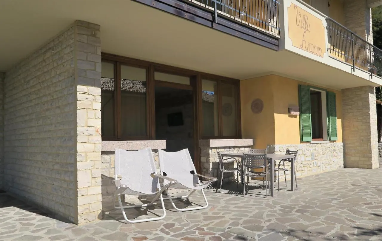 Villa Arianna - Suite Arianna 0*, Tignale